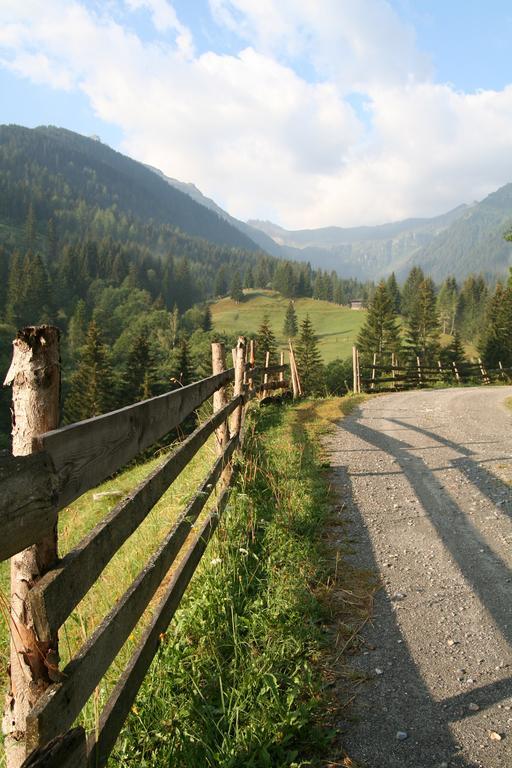 Unser Kleines Bauernhaus Maria Luggau Bagian luar foto